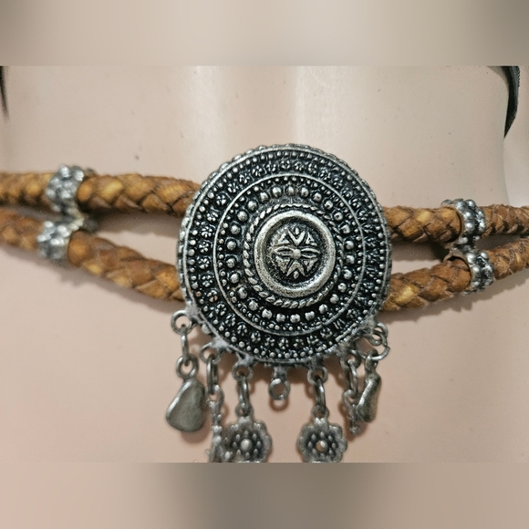 Vintage Made in Italy Braided Leather Medallion Belt – Artisan Statement Piece main image 11